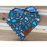 Hunde Bandanas, Weihnachten Lebkuchen Bandana Traditionelle Krawatte Personalisierte Leder Namensschild Über Halsband, Haustier Zubehör von MurphyandMax