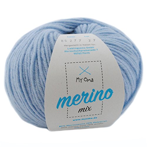 Merinowolle zum Stricken - 1 Knäuel Merinowolle eisblau (Fb 82677) - hell blaue Merino Wolle - Strickgarn Merinowolle + GRATIS MyOma Label - 50g/120m - MyOma Wolle - weiche Wolle - Merinogarn von My Oma