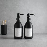 Handseife & Spülmittel Matte Schwarze Glasflasche Zweier Set - Nachfüllbarer Spender Und Pumpe Mit Weißem Wasserfestem Etikett | Umweltfreundliche von NamieHome