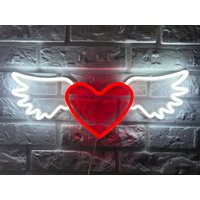 Herz Mit Flügeln Neon Geschenk Zeichen Engel Led Licht Wanddekor Benutzerdefinierte Party Raumdekoration Flügel Schlafzimmer von NeonOnShop