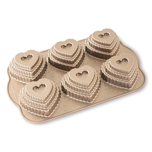 Nordic Ware 3D-Muffinform " Herz - Kranz " - gestuft für romantische Leckereien von Nordic Ware