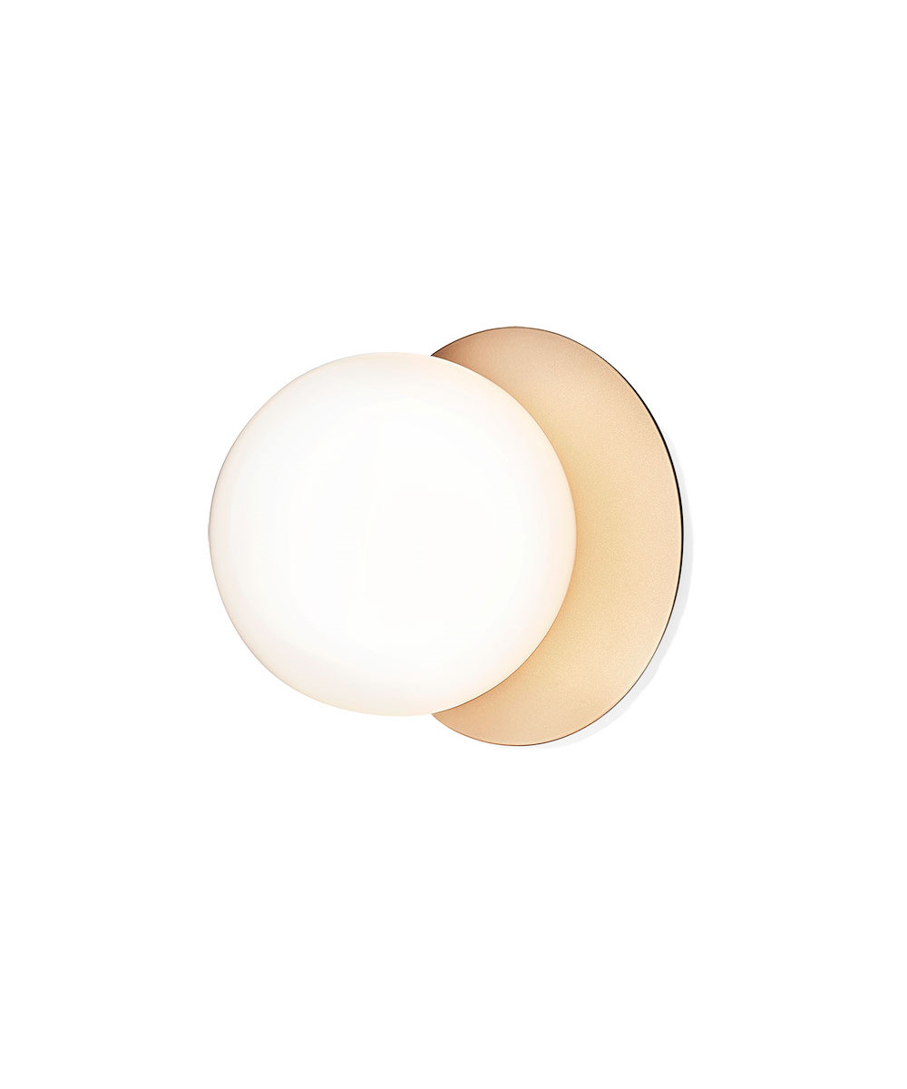 Nuura - Liila 1 Wand/Deckenleuchte Nordic Gold/Opal White von Nuura