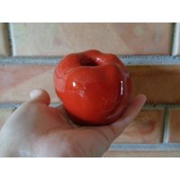 Vintage Keramik Kerzenhalter; Roter Kerzenhalter in Apfelform Oder Papiergewicht; Schwerer von OLaLaVintage