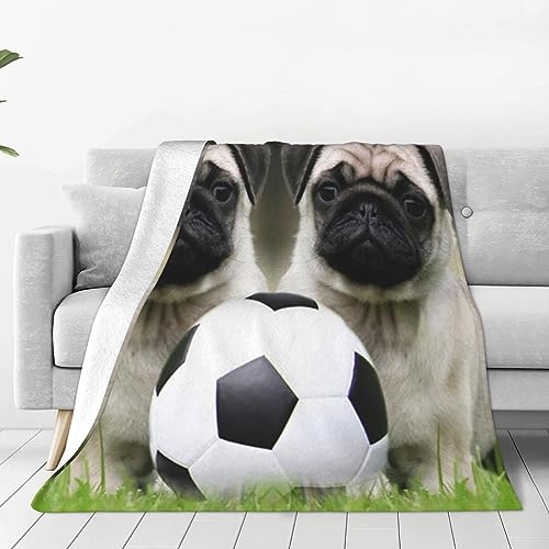 OUSIKA Mops-Decke mit Fußball, ultraweiche Micro-Fleece-Überwurfdecke, warme Klimaanlagendecke, leichte Flanelldecken für Bett, Couch, Wohnzimmer, 203,2 x 152,4 cm von OUSIKA