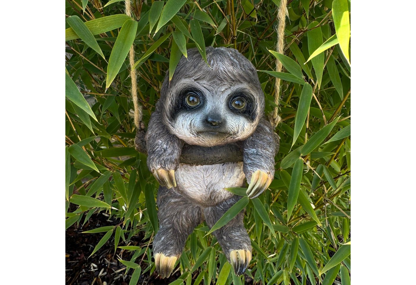 Online-Fuchs Gartenfigur - Deko Figuren Faultier zum Aufhängen, 20 cm groß - hängend 05, wetterfest, für den Außenbereich geeignet Online-Fuchs Gartenfigur - Deko Figuren Faultier zum Aufhängen, 20 cm groß - hängend 05, wetterfest, für den Außenbereich geeignet von Online-Fuchs