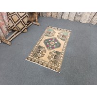 2x3 Vintage Fußmatte Dekorativer Teppich Handgemachter Einzigartiger Willkommen Oushak Badezimmerteppich 3, 1x1, 7 Ft Boho Naturteppich von OushakRugsHouse