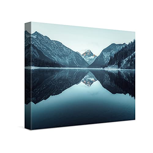 PICANOVA – Bild auf Leinwand Bergsee Plansee 40x30cm Leinwandbild – Premium Leinwanddruck – Wandbild Kunstdruck Auf 2cm Holz-Keilrahmen Wohnzimmer Wanddekoration – Berge von PICANOVA