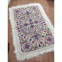 Namda, Kashmir Teppiche, Handbestickte Teppiche, Boho Teppiche, Wohnkultur, Wollteppiche-6Ft×4Ft von PashminastoreArt