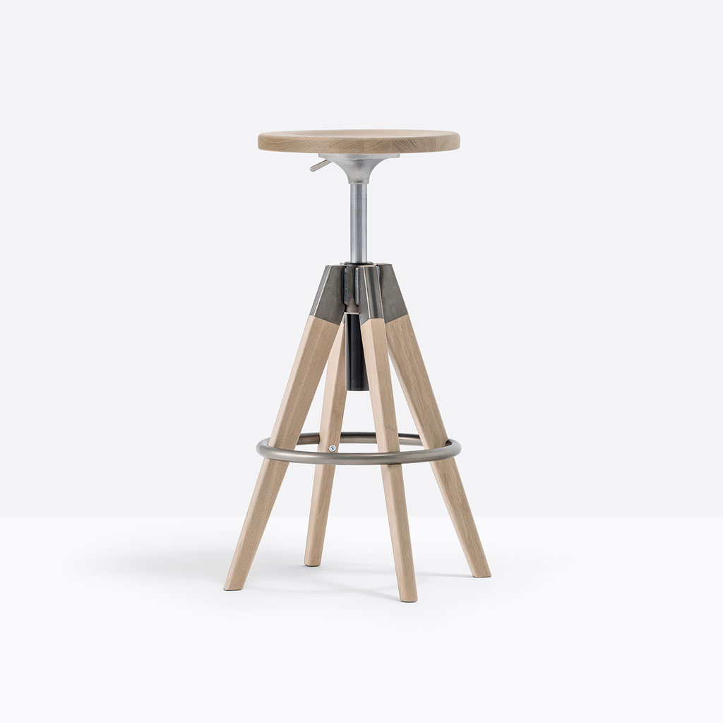 Pedrali - Arki-Stool - höhenverstellbarer Barhocker aus Holz und Aluminium von Pedrali