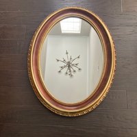 Ovaler Vintage-Spiegel Mit Goldrahmen, Geschnitzter Goldfarbener Rahmen, 81, 3 cm Großer, Gerahmter Ovaler Spiegel Im Hollywood-stil, Bemalter von Purana