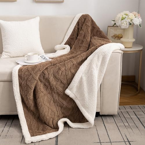 QOFLY Decke Sofa Kuscheldecke Kamel - 100x150cm Dicke Sofadecke Couchdecke, Warm Sherpa Sofaüberwurf Decke, Braun Klein Flauschige Wohndecke für Couch winterdecke von QOFLY