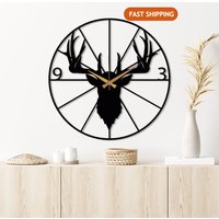 Metall-Hirsch-Wanduhr, Hirschkopf-Wanduhr, Bauernhaus-Wanduhr, Mid-Century-Oversize-Wanduhr, Outdoor-Metall-Wanduhr, Horloge Murale von RMCLifeDecor