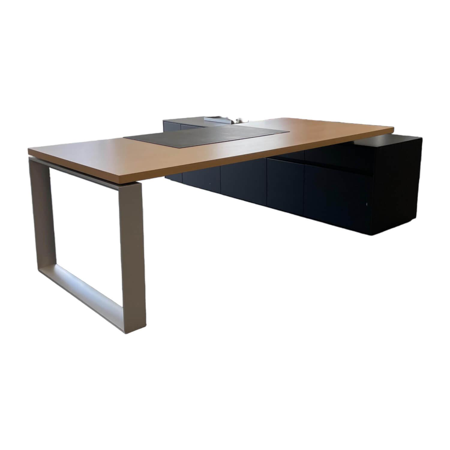 Chefzimmer Sono Tischplatte Eiche Gebeizt Hell Sideboard Lack Seidenmatt Schwarz Chefzimmer Sono Tischplatte Eiche Gebeizt Hell Sideboard Lack Seidenmatt Schwarz von Renz