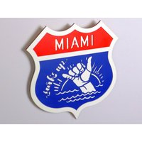 3D Wand Miami Kunst, Us Route 66 Einzigartiges Symbol, Dolphin Dekor, Surfbrett Schild, Personalisierte Wanddekoration, Weihnachtsgeschenk, Rwa16401 von RozandiArtDeco