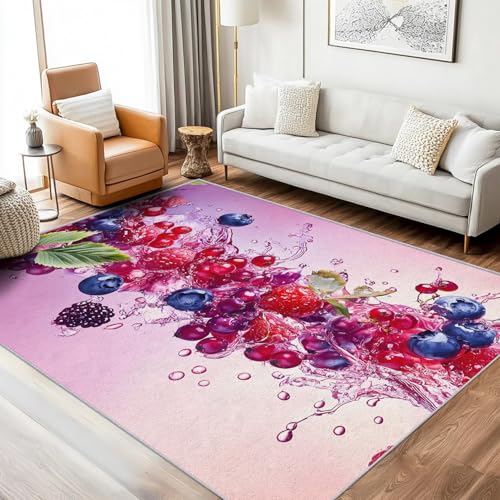 SUWALI Teppich Beere Frucht, 100x150, Wohnzimmer Schlafzimmer, Heidelbeere Himbeere Motiv Design Zimmer Deko, Waschbar, rutschfest, Kurzflor, Weich SUWALI Teppich Beere Frucht, 100x150, Wohnzimmer Schlafzimmer, Heidelbeere Himbeere Motiv Design Zimmer Deko, Waschbar, rutschfest, Kurzflor, Weich von SUWALI