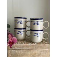 Sango Permastone Prestige Blaue Kaffee/Tee Tassen, Blau Auf Weiß, Maiglöckchen Muster von SantaBarbaraCeramics