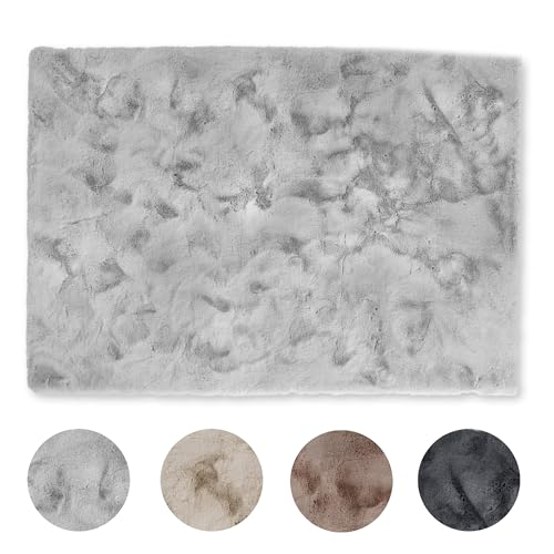 Schöner Wohnen Kollektion Hochwertiger Kunstfell Teppich flauschig - Teppich Wohnzimmer - Hochflorteppich Lammfell Schaffell - Dekofell rechteckig Grau 80 x 150 cm Schöner Wohnen Kollektion Hochwertiger Kunstfell Teppich flauschig - Teppich Wohnzimmer - Hochflorteppich Lammfell Schaffell - Dekofell rechteckig Grau 80 x 150 cm von Schöner Wohnen Kollektion