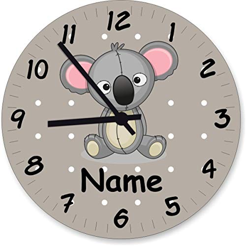 ShirtInStyle Wanduhr Kinderzimmer Wanduhr Koala mit Wunschnamen Geschenk Uhr Kinder Handmade, 20cm, Pastellbeige von ShirtInStyle