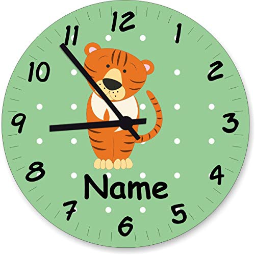 ShirtInStyle Wanduhr Kinderzimmer Wanduhr Tiger mit Wunschnamen Geschenk Uhr Kinder Handmade, 20cm, Pastellbgrün von ShirtInStyle