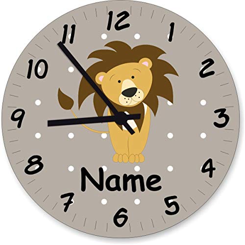 ShirtInStyle Wanduhr Kinderzimmer Wanduhr Löwe mit Wunschnamen Geschenk Uhr Kinder Handmade, 20cm, Pastellbeige von ShirtInStyle