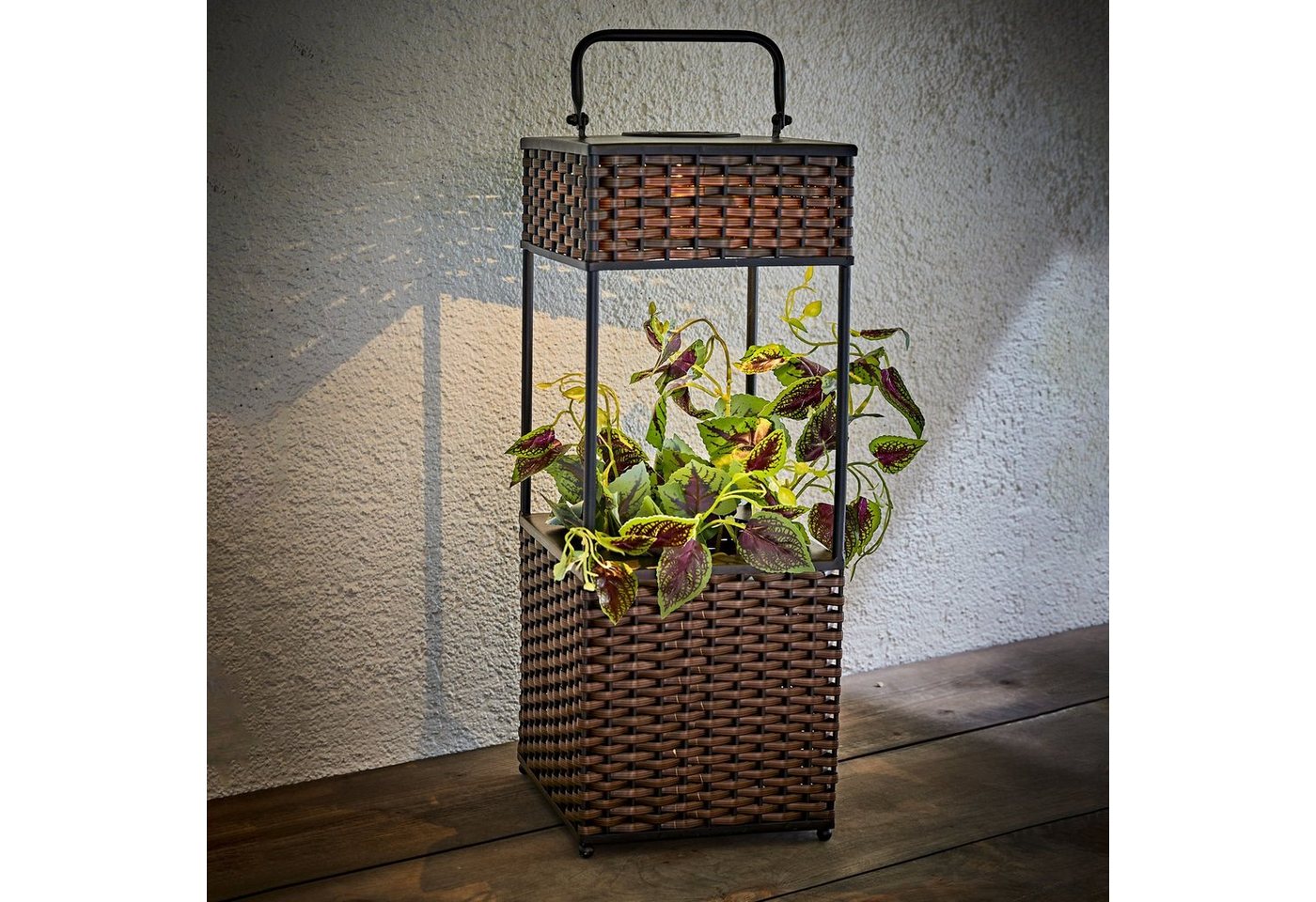 Spetebo LED Laterne Solar LED Rattan Blumensäule braun - 50 x 19 cm, Ein-/Ausschalter, LED, warm weiß, Beleuchteter Blumentopf Ständer mit Griff von Spetebo