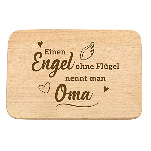 Spruchreif · Frühstücksbrettchen mit Gravur "Einen Engel ohne Flügel nennt man Oma" · Geschenkidee für Oma · Geschenk Muttertag von Spruchreif