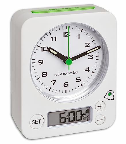 TFA Dostmann 60.1511 Combo Funkwecker mit analoger Uhrzeit und digitaler Weckzeit, besonders leise und genau, Weiß-grün, 9 x 4 x 11,5 cm, Kunststoff von TFA Dostmann