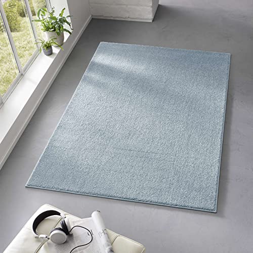 Taracarpet Teppich Kurzflor weicher Designer Uni Bodenbelag Madrid fürs Wohnzimmer, Kinderzimmer, Schlafzimmer und die Küche geeignet Hell-Blau 080x150 cm von Taracarpet