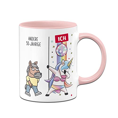 Tassenbrennerei 50. Geburtstag Tasse - Andere 50 Jährige vs. Ich - Einhorn Kaffeetasse lustig als Gebutrstagsgeschenk für Frauen (50, Rosa) von Tassenbrennerei