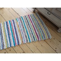 Vintage Handgemachte Teppich Bunte Gestreifte Bodenmatte Gehäkelt Lappen von TextilesVintage