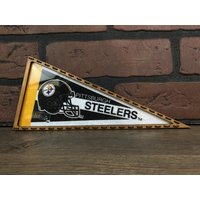 Gerahmte 1990Er Pittsburgh Steelers Nfl Vintage Mini Wimpel von TheSportsAlternative