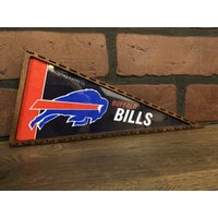 Gerahmte Buffalo Bills Nfl Mini Wimpelkette von TheSportsAlternative