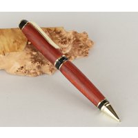 Zigarren Bleistift 0, 7mm, Padouk Holz, Handgefertigter Bleistift, Drehbleistift von TreelightArtStudio
