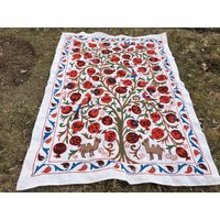 Suzani, Granatapfel Baum Mit Tieren, Handarbeit Rechteckige Tischdecke, Suzani Gobelin, Vintage Wandbehang, Dekotuch von Truvarugshop