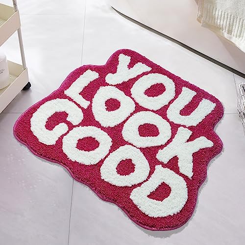 UNIBATH Badematte mit Aufschrift "You Look Good", Hot Pink, lustig, niedlich, Badezimmer-Dekoration, adretter, kleiner cooler Teppich, rutschfeste Mikrofaser, waschbar, Duschvorleger, 63.5x53.3 cm von UNIBATH