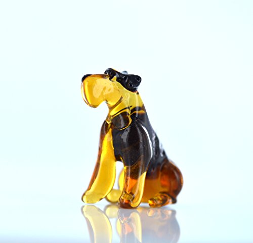 Hund Braun Schwarz - Figur aus Glas Airedale Terrier sitzend -b8-2-2- Glasfigur Setzkasten Vitrine Glastier brauner Schwarzer Rassehund von Unbekannt