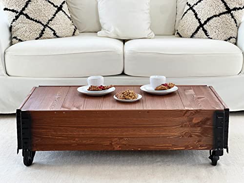 Uncle Joe´s Couchtisch dunkel im Vintage Shabby chic Style aus Massiv-Holz in braun mit Rollen Holzkiste Beistelltisch Landhaus Wohnzimmertisch Holztisch nussbaum Uncle Joe´s Couchtisch dunkel im Vintage Shabby chic Style aus Massiv-Holz in braun mit Rollen Holzkiste Beistelltisch Landhaus Wohnzimmertisch Holztisch nussbaum von Uncle Joe´s