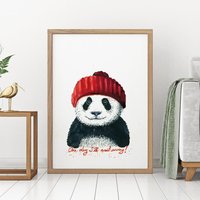 Glücklicher Panda, 29, 7x42 cm, Poster, Panda-Plakat, Panda-Tier, Tiere, Zitate, Tierwelt, Natur, Niedlicher Instagram, Gelb von UrbanJungleStories