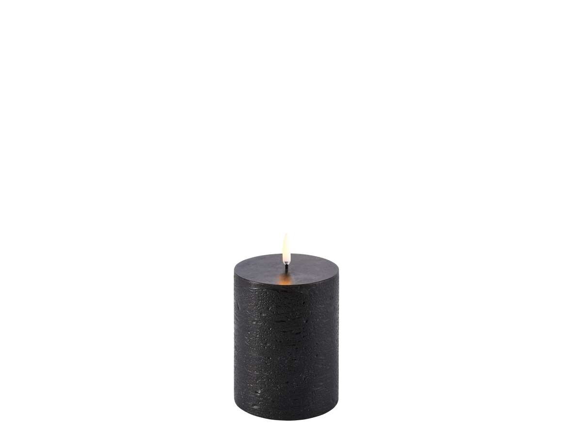 Uyuni Lighting - Kerzen LED 7,8x10,1 cm Rustic Forest Black Uyuni Lighting von Uyuni