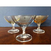 3 Mid Century 1950Er Jahre Getönte Cocktail Gläser Set Von Atomic Age Gläsern Kristall Schnapsgläser Vintage Stemware Barware von VintagemitSahne