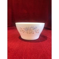 Pyrex Iris Blue Schale 70mm Tief 130mm Durchmesser Am Rand von VioletsEmporiumStore