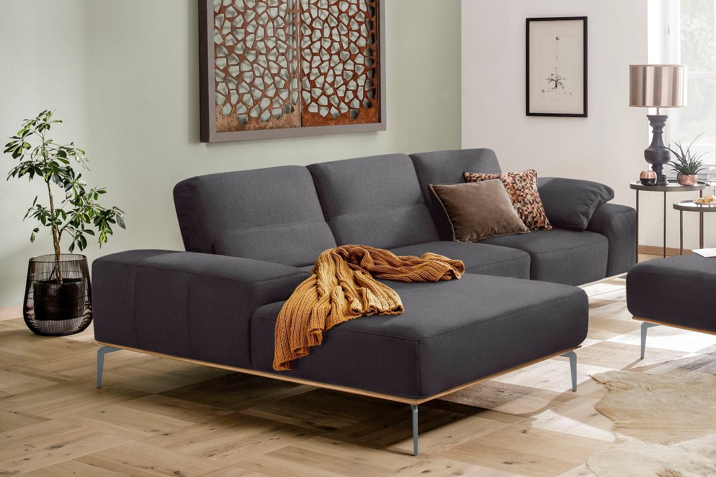 W.SCHILLIG Ecksofa run, mit elegantem Holzsockel, Füße in Silber matt, Breite 299 cm von W.SCHILLIG