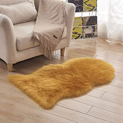 WIONE Faux Lammfell Schaffell Teppich, Kunstfell Dekofell Lammfellimitat Teppich Longhair Fell Nachahmung Wolle Bettvorleger Sofa Matte Gelbes Kamel 60 * 90cm von WIONE