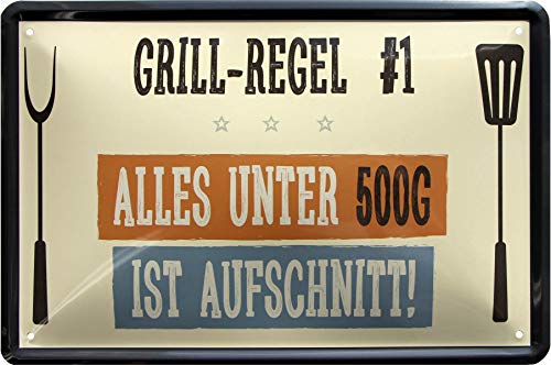 WOGEKA ART Retro Blechschild - Grill-Regel: Alles unter 500 gr ist Aufschnitt - witziger Spruch Geschenk-Idee Geburtstag Weihnachten Dekoration 20x30 cm Vintage-Design Metall 863 von WOGEKA ART