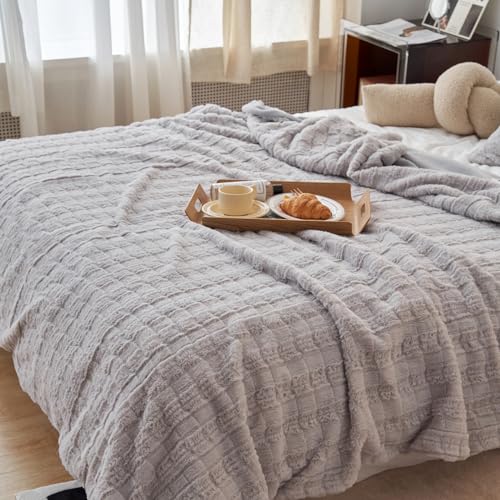 WONGS BEDDING Kuscheldecke Flauschig 150x200 cm, Dicke Decke Felloptik Sofaüberwurf Fleecedecke, Doppelgesicht Extra Warme Weiche Wohndecke als Sofadecke, Lila von WONGS BEDDING