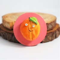 Pfirsich Magnet, Handgemachte Polymer Clay Frucht, Obst Liebhaber Geschenk Dekor von WayOutsideStudios