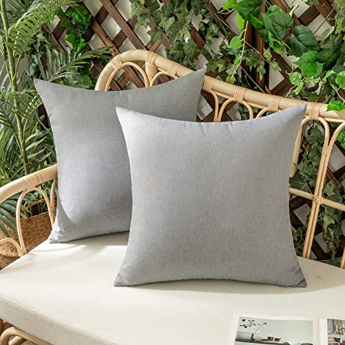 Woaboy 2er Set Outdoor Kissenbezüge Wasserfeste Kissen Wasserdicht Kissenhülle Dekohülle Sofakissen Moderne Couchkissen für Draußer Sofa Balkon Terrasse Garten 45 x 45 cm Hellgrau von Woaboy