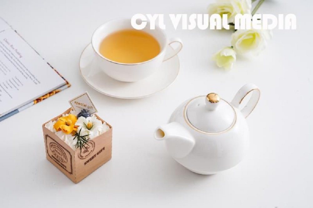 ZELLERFELD Teekanne Tassenset Teekanne aus Porzellan Kaffeekanne mit Tasse und Untertasse von ZELLERFELD