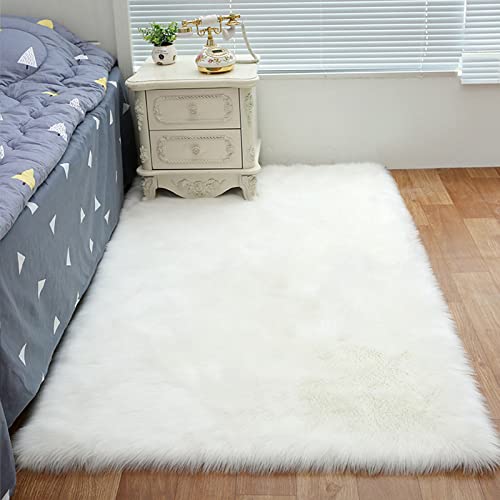 ZFHTAO Flauschig Schaffell ist Super Weich Teppich Nachahmung Wolle Wohnzimmer Teppiche Anti Fusselbildung Flauschige Kuscheldecke Volle Größe - Weiß 70x150cm von ZFHTAO