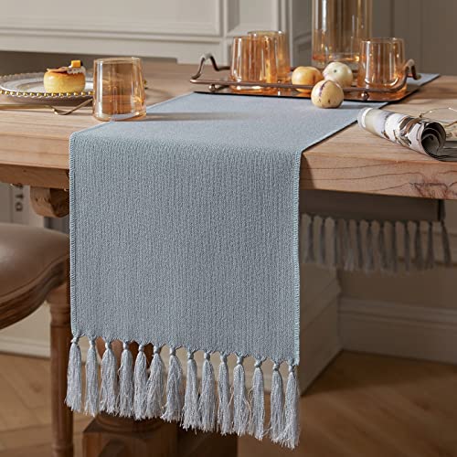 ZeeMart Dusty Blue Tischläufer, 121,9 cm lang, Jute-Leinen-Stil, rustikaler Bauernhaus-Tischläufer, kleiner kurzer Boho-Couchtischläufer, 33 x 121,9 cm, helles Staubblau von ZeeMart